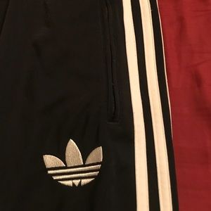 Men’s 4x adidas joggers